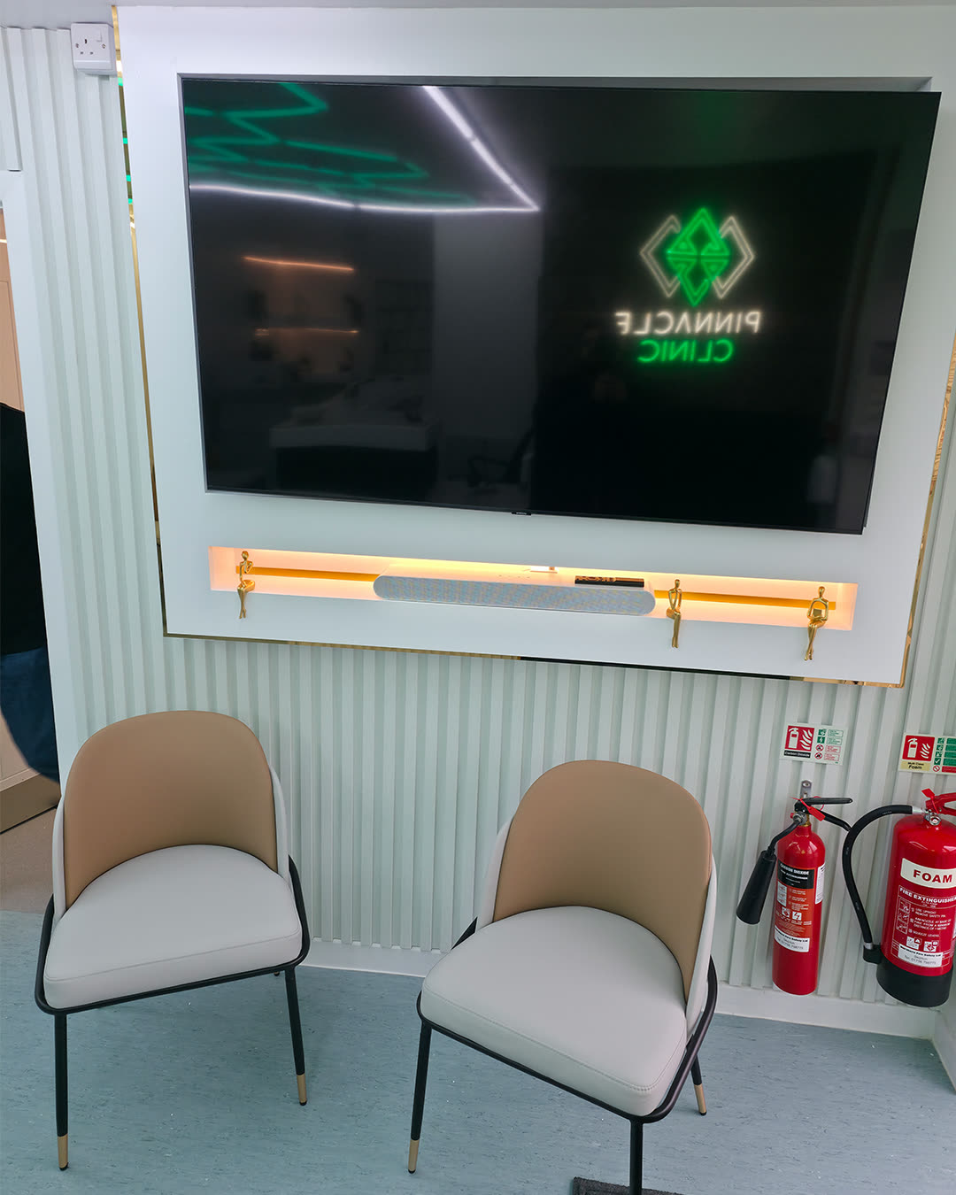 Pinnacle Clinic reception lounge